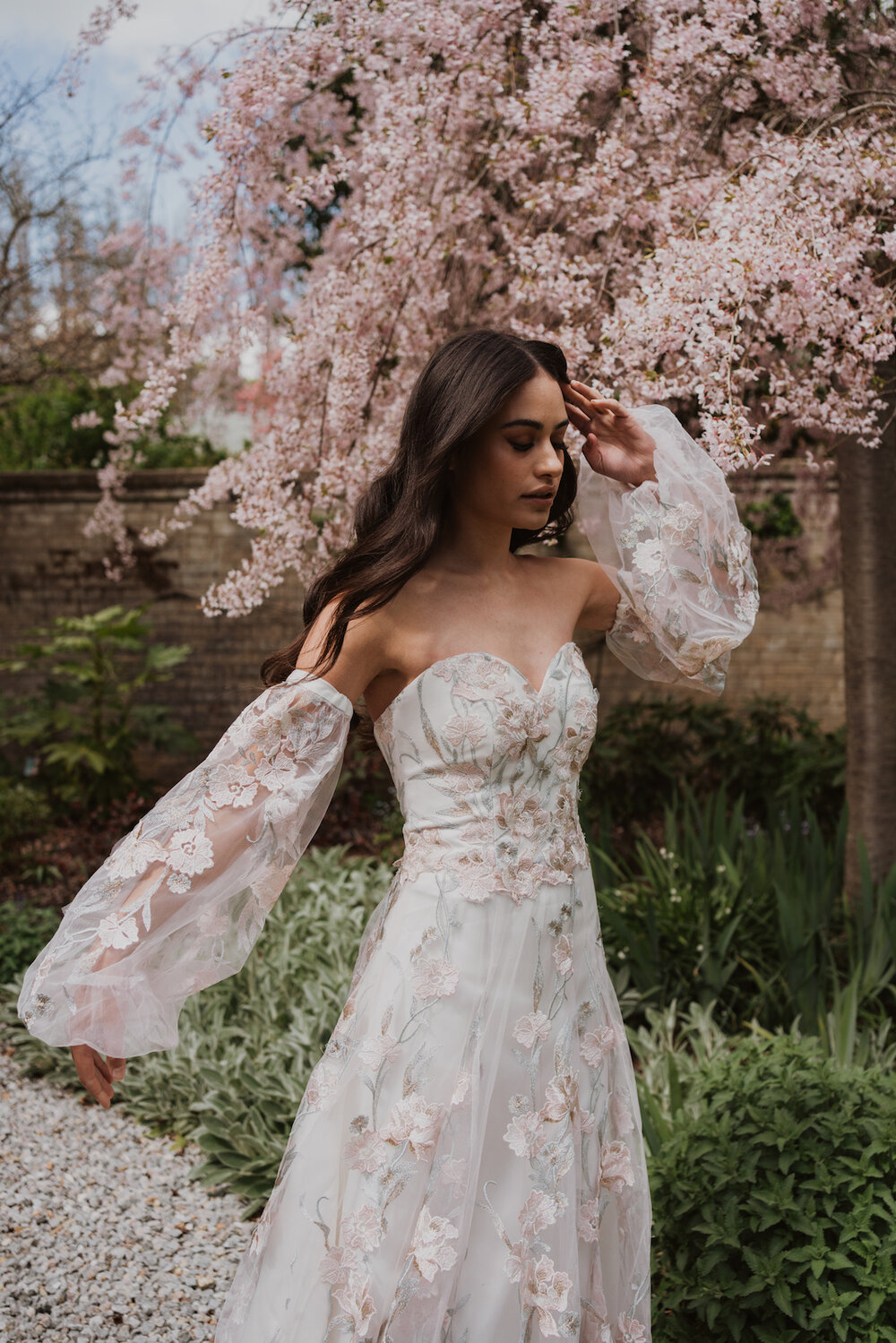 Styled Spring Elopement at Mona Farm. Desktop Image