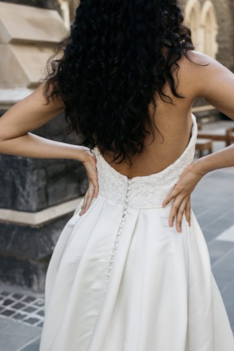 Wedding Dresses Nora $5 thumbnail