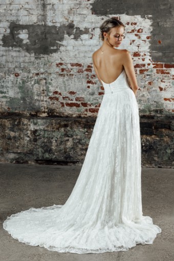 Wedding Dresses April $1 thumbnail