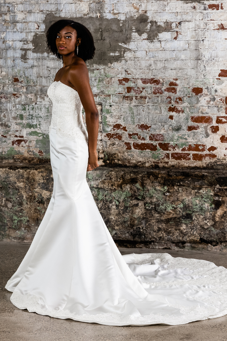 Wedding Dresses Vivienne #5 picture