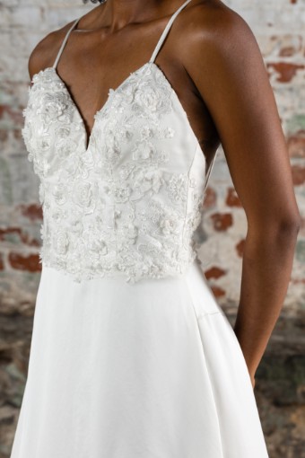 Wedding Dresses Margot $4 thumbnail