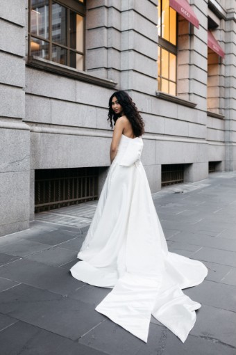 Wedding Dresses Charlotte $1 thumbnail