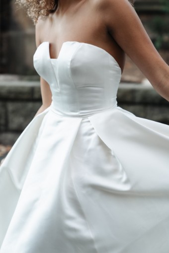 Wedding Dresses Hailey $2 thumbnail