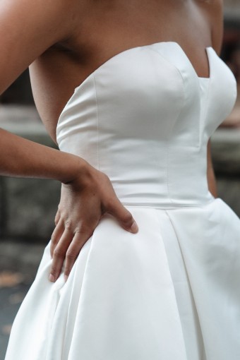Wedding Dresses Hailey $5 thumbnail